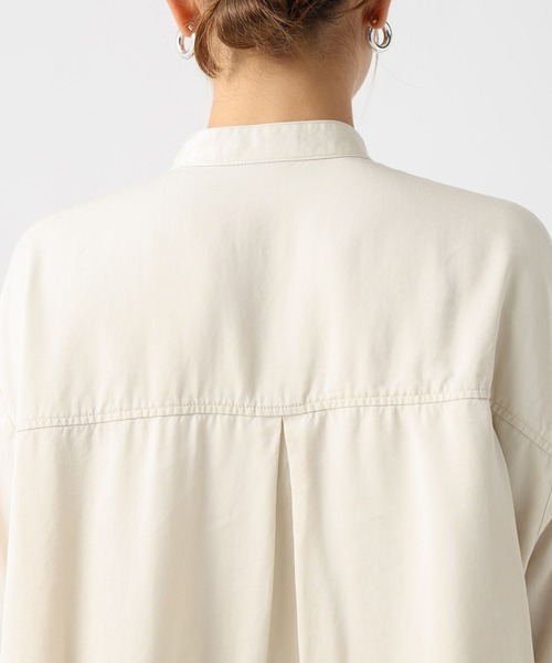 BAYFLOW（ベイフロー）の「[ヒップまでカバーする着丈]オーバーラップチュニック（チュニック・レディース・チャコール/ブルー/ライトベージュ・FREE）」の10枚目の写真