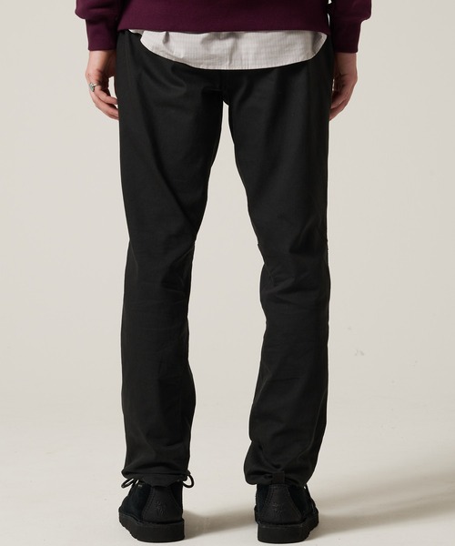 Eddie Bauer(エディーバウアー)の「ボイジャー フレックス チノ(チノパンツ・メンズ・ベージュ/カーキ/ダークネイビー/ブラック・XXL/XL/L/M)」の13枚目の写真