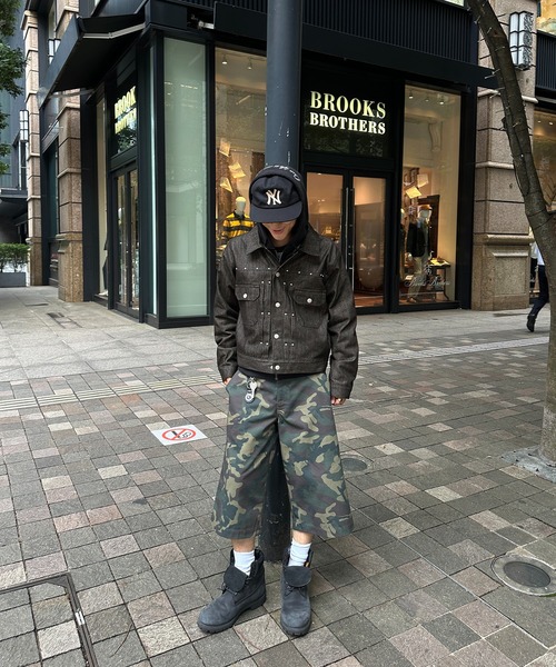 kutir（クティール）の「STUDS DESIGN RIGID SHORT DENIM JACKET／スタッズデザインリジットショートデニムジャケット（デニムジャケット・メンズ・インディゴブルー/ブラック・LARGE/MEDIUM）」の5枚目の写真