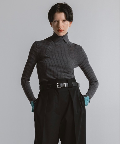 CINOH(チノ)の「TURTLE NECK TIGHT KNIT(ニット/セーター・レディース・ブラウン/チャコールグレー/ターコイズブルー・38)」の2枚目の写真