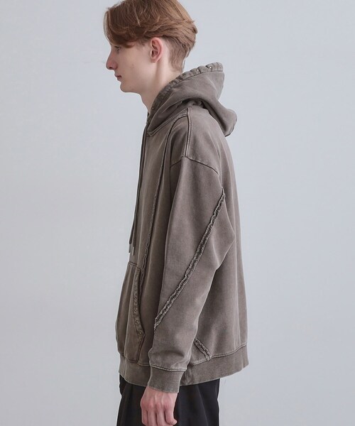 tk.TAKEO KIKUCHI（ティーケータケオキクチ）の「ヘヴィウェイトヴィンテージプルパーカ（パーカー・メンズ・グレー/ブラック/ブラウン系その他・01/03/02）」の6枚目の写真