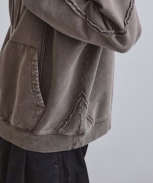 tk.TAKEO KIKUCHI（ティーケータケオキクチ）の「ヘヴィウェイトヴィンテージプルパーカ（パーカー・メンズ・グレー/ブラック/ブラウン系その他・01/03/02）」の12枚目の写真