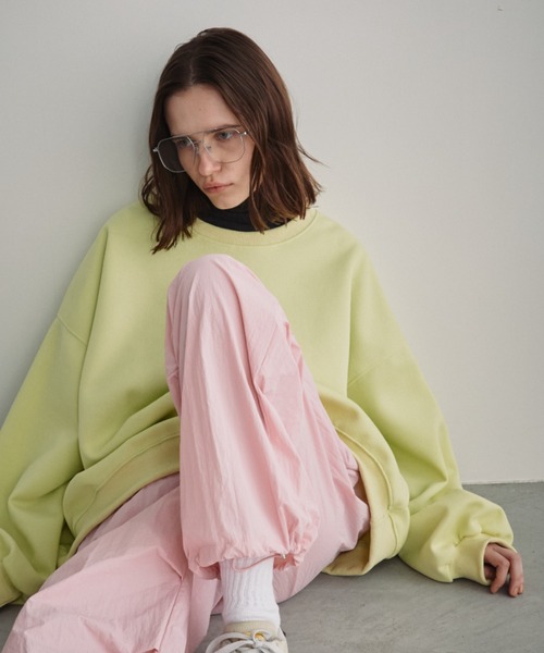 Auntie Rosa Holiday（アンティローザホリデー）の「オーバーサイズベーシックスウェット（スウェット・レディース・ネイビー/ライトグレー/ピンク/イエロー・FREE）」の4枚目の写真