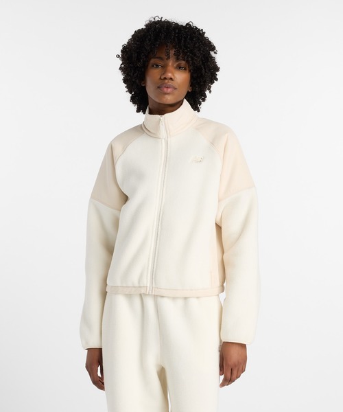 NEW BALANCE(ニューバランス)の「ハイパイルフリースジャケット(ブルゾン・レディース・ライトベージュ・MEDIUM/LARGE/X-LARGE/SMALL)」の1枚目の写真