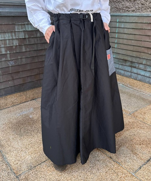 OLD BETTY'S（オールドベティーズ）の「【日本製】オールドベティーズ 【OLD BETTY’S】Volume Easy Long Skirt（スカート・レディース・ブラック/オリーブ・FREE）」の3枚目の写真
