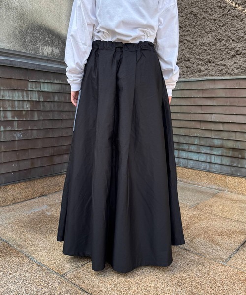 OLD BETTY'S（オールドベティーズ）の「【日本製】オールドベティーズ 【OLD BETTY’S】Volume Easy Long Skirt（スカート・レディース・ブラック/オリーブ・FREE）」の4枚目の写真
