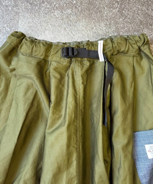 OLD BETTY'S（オールドベティーズ）の「【日本製】オールドベティーズ 【OLD BETTY’S】Volume Easy Long Skirt（スカート・レディース・ブラック/オリーブ・FREE）」の16枚目の写真