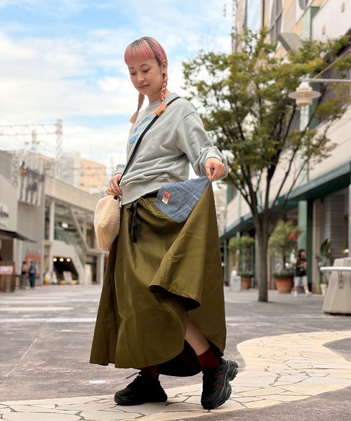 OLD BETTY'S（オールドベティーズ）の「【日本製】オールドベティーズ 【OLD BETTY’S】Volume Easy Long Skirt（スカート・レディース・ブラック/オリーブ・FREE）」の11枚目の写真
