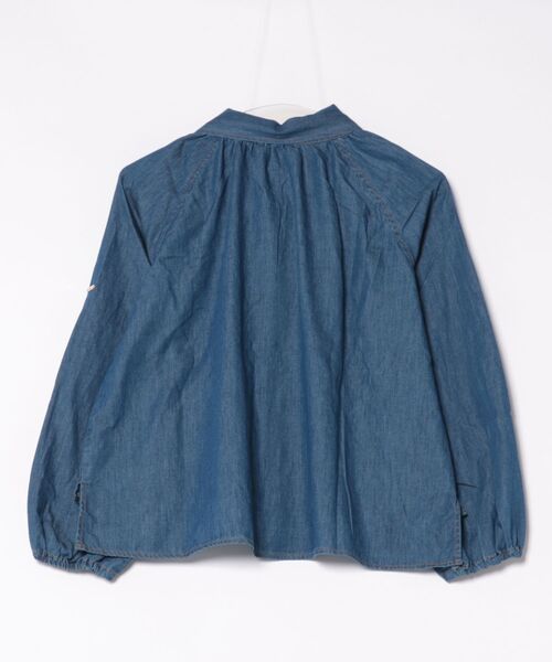 m.f.editorial（エムエフエディトリアル）の「【ややゆったり リラックス】m.f.エディトリアルレディース  ボウタイ付き バンドカラー デニムブラウス（シャツ/ブラウス・レディース・サックスブルー/ネイビー・LARGE/MEDIUM）」の4枚目の写真
