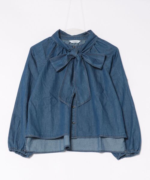 m.f.editorial（エムエフエディトリアル）の「【ややゆったり リラックス】m.f.エディトリアルレディース  ボウタイ付き バンドカラー デニムブラウス（シャツ/ブラウス・レディース・サックスブルー/ネイビー・LARGE/MEDIUM）」の3枚目の写真