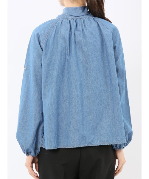 m.f.editorial（エムエフエディトリアル）の「【ややゆったり リラックス】m.f.エディトリアルレディース  ボウタイ付き バンドカラー デニムブラウス（シャツ/ブラウス・レディース・サックスブルー/ネイビー・LARGE/MEDIUM）」の19枚目の写真