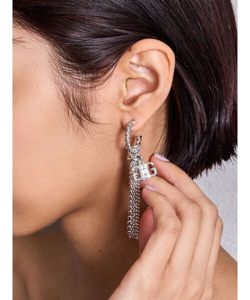 GYDA（ジェイダ）の「JEYSUS Symmetry GYADチェーンフリンジピアス（ピアス（両耳用）・レディース・シルバー/ゴールド・FREE）」の3枚目の写真