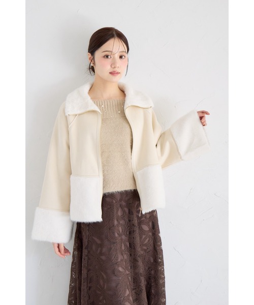 tocco closet（トッコ　クローゼット）の「シャギーファー切り替えフェイクムートンショートコート（ムートンコート・レディース・アイボリー/グレー・M）」の7枚目の写真