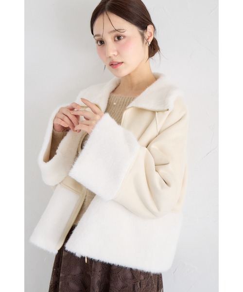 tocco closet（トッコ　クローゼット）の「シャギーファー切り替えフェイクムートンショートコート（ムートンコート・レディース・アイボリー/グレー・M）」の8枚目の写真