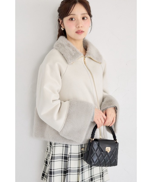 tocco closet（トッコ　クローゼット）の「シャギーファー切り替えフェイクムートンショートコート（ムートンコート・レディース・アイボリー/グレー・M）」の15枚目の写真
