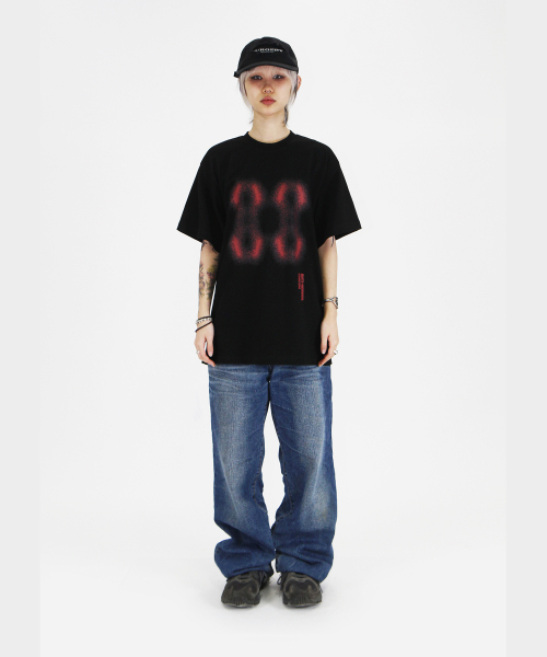 CRIGUN(クリガン)の「エフェクトグラフィックス セミオーバーフィット 半袖Tシャツ ブラック(Tシャツ/カットソー・レディース・ブラック・XX-LARGE/SMALL/MEDIUM/LARGE/X-LARGE)」の3枚目の写真