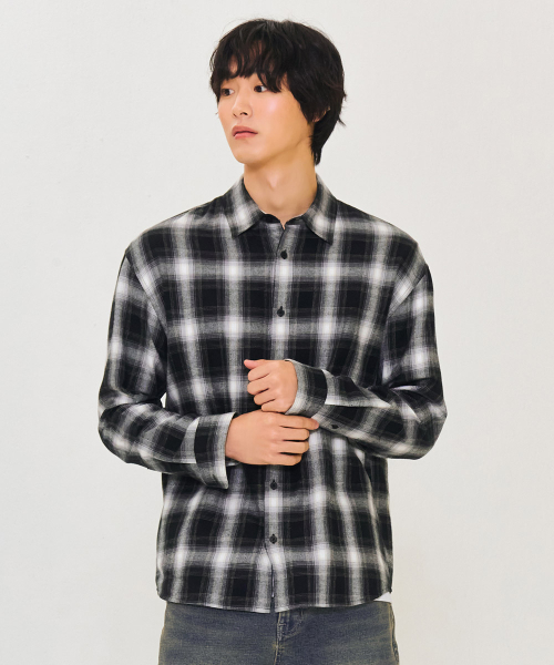 CHASECULT(チェイスカルト)の「男性フランネルシャドーチェックシャツ-ブラック(シャツ/ブラウス・メンズ・ブラック・100/95/105)」の1枚目の写真