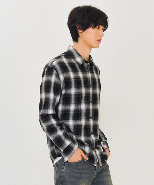 CHASECULT(チェイスカルト)の「男性フランネルシャドーチェックシャツ-ブラック(シャツ/ブラウス・メンズ・ブラック・100/95/105)」の3枚目の写真