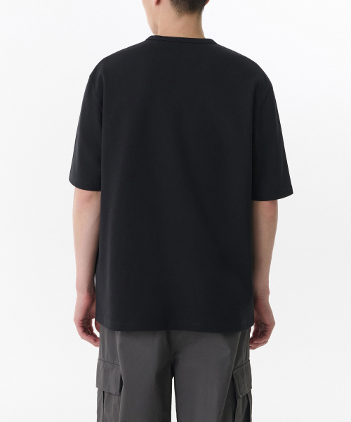 MUSINSA STANDARD（ムシンサスタンダード）の「ヘビーポンテリラックスクルーネックTシャツ[ブラック]（Tシャツ/カットソー・メンズ・その他・LARGE/X-LARGE/SMALL/MEDIUM/XX-LARGE/XXX-LARGE）」の2枚目の写真