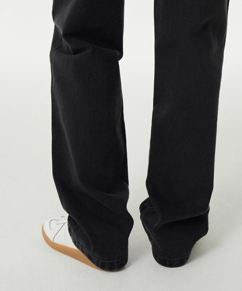MUSINSA STANDARD WOMAN（ムシンサスタンダードウーマン）の「ウィメンズレギュラーフィットデニムパンツ[ウォッシュドブラック]（デニムパンツ・レディース・その他・28/29/30/24/25/26/27）」の5枚目の写真
