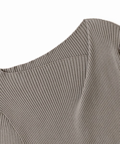COCOMOMO(ココモモ)の「レギュラードレープネックニット リブニット ウエストマーク ドレープトップス イレギュラーネック アシメ 長袖 ニット(ニット/セーター・レディース・ブラック/アイボリー/ブラウン・FREE)」の9枚目の写真