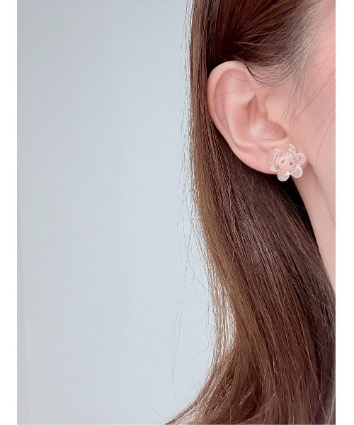 tone（トーン）の「【SOARM】上品に華やぐフラワーモチーフピアス〈3カラー〉(MA)（ピアス（両耳用）・レディース・シャンパン/ホワイト・FREE）」の4枚目の写真