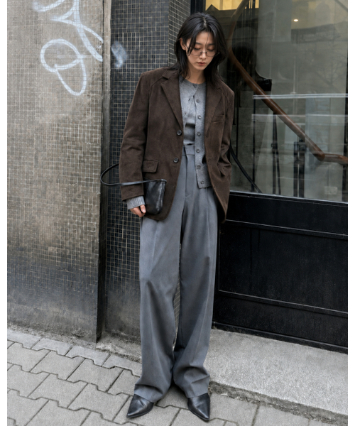 MOAA(モア)の「Classic 2 button Suede Blazer (Cocoa leather)(テーラードジャケット・レディース・その他・SMALL/MEDIUM)」の5枚目の写真