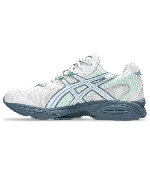 ASICS(アシックス)の「ASICS GEL-NIMBUS 10.1 GTX(アシックス ゲルニンバス 10.1 GTX)(スニーカー・メンズ・ホワイト系/ブラック系・25.5cm/26cm/26.5cm/27cm/27.5cm/28cm/29cm/28.5cm/23cm/23.5cm/24cm/25cm)」の4枚目の写真
