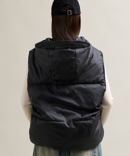 CALIFORNIA OUTFITTERS(カリフォルニア アウトフィッターズ)の「11C15 ドロストフード 中綿ベスト(ダウンベスト・メンズ・アイボリー/ブラック/グレー・FREE)」の12枚目の写真