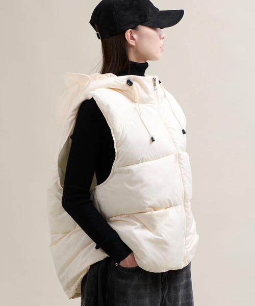 CALIFORNIA OUTFITTERS(カリフォルニア アウトフィッターズ)の「11C15 ドロストフード 中綿ベスト(ダウンベスト・メンズ・アイボリー/ブラック/グレー・FREE)」の5枚目の写真