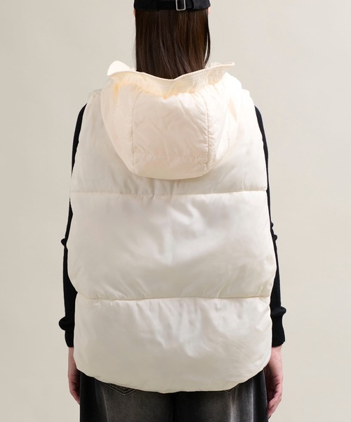 CALIFORNIA OUTFITTERS(カリフォルニア アウトフィッターズ)の「11C15 ドロストフード 中綿ベスト(ダウンベスト・メンズ・アイボリー/ブラック/グレー・FREE)」の7枚目の写真