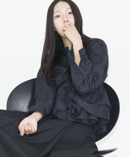 Bshop（ビショップ）の「eunoia | チェックボタン ブラウス WOMEN（シャツ/ブラウス・レディース・チャコール・ONE）」の13枚目の写真