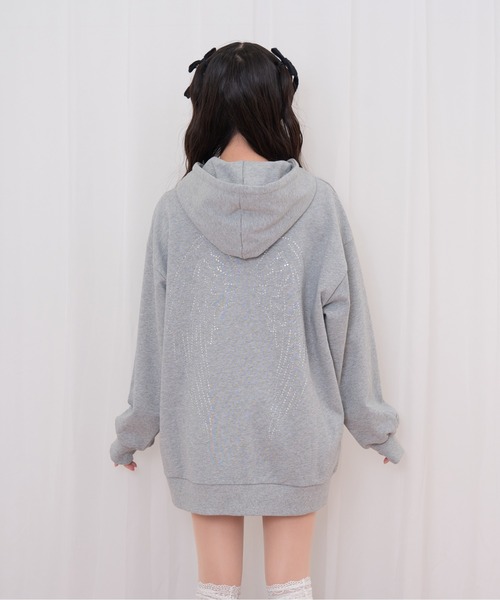 Honey Cinnamon（ハニーシナモン）の「羽ビジュージップパーカー（パーカー・レディース・グレー/ピンク・FREE）」の19枚目の写真