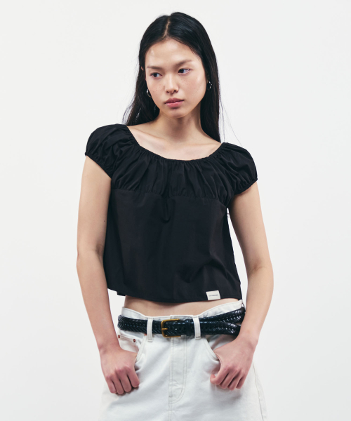 CITYBREEZE(シティブリーズ)の「キャップスリーブシャーリングブラウストップ_BLACK(シャツ/ブラウス・レディース・ブラック・FREE)」の2枚目の写真