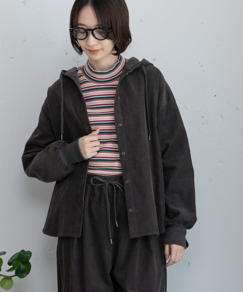 POU DOU DOU(プードゥドゥ)の「コーデュロイフーディシャツジャケット(その他アウター・レディース・キナリ/ダークグレー・M)」の2枚目の写真