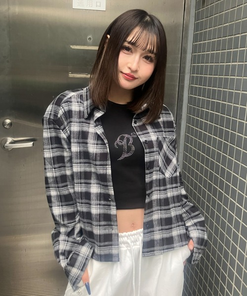 .KOM(ドットコム)の「A'GEM/9 × .kom 『.KOM/ドットケーオーエム』チェッククロップドロングスリーブシャツ(シャツ/ブラウス・レディース・ブルー/ブラック・FREE)」の20枚目の写真