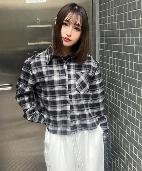 .KOM(ドットコム)の「A'GEM/9 × .kom 『.KOM/ドットケーオーエム』チェッククロップドロングスリーブシャツ(シャツ/ブラウス・レディース・ブルー/ブラック・FREE)」の15枚目の写真
