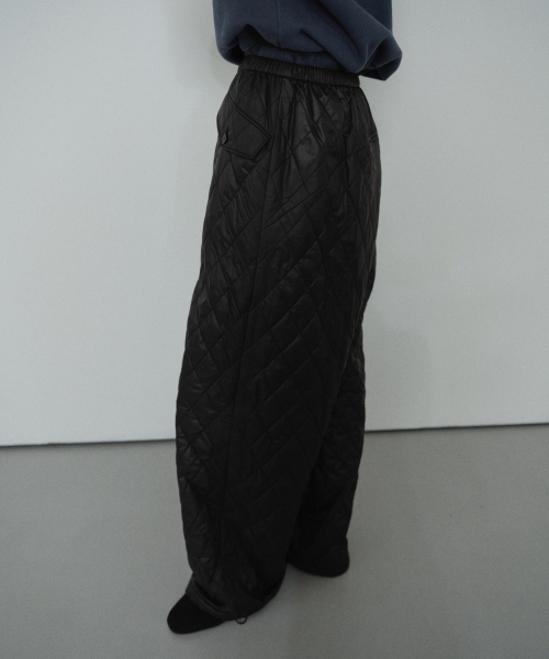 EN OR（エンオール）の「[CORE] QUILTED BANDING PANTS - BLACK（スウェットパンツ・レディース・その他・FREE）」の2枚目の写真