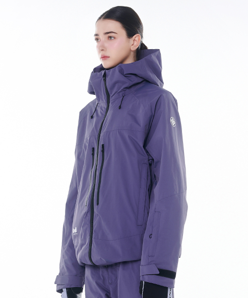 DOLL OUTERWEAR(ドラ アウターウェア)の「2425 ボニータ ボードウェア ジャケット パープル 男女共用(ナイロンジャケット・レディース・その他・SMALL/MEDIUM/LARGE/X-LARGE/X-SMALL)」の2枚目の写真