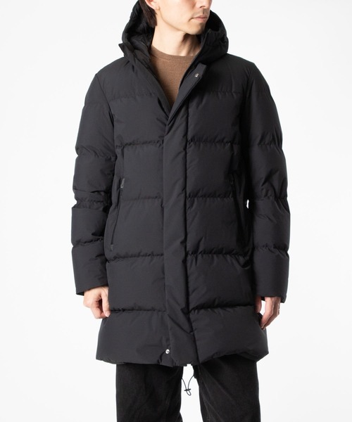 HERNO(ヘルノ)の「HERNO 2 LAYER PRO METEO DOWN COAT ヘルノ 2レイヤー プロメテオ ダウンコート(ダウンジャケット/コート・メンズ・ブラック・48/52/50/46)」の1枚目の写真
