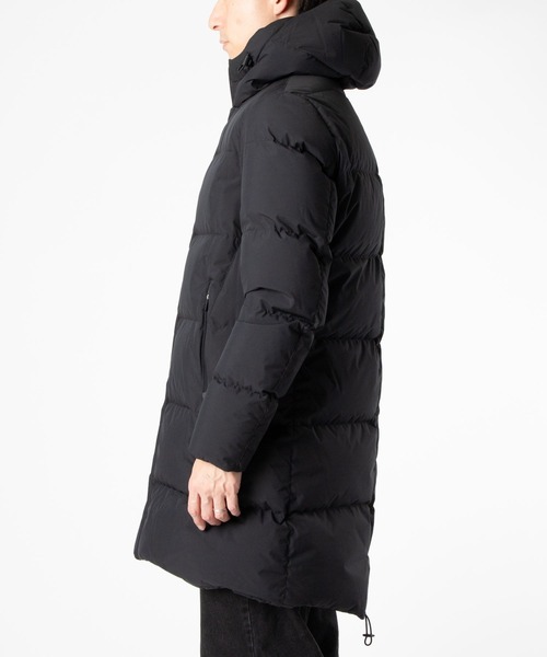 HERNO(ヘルノ)の「HERNO 2 LAYER PRO METEO DOWN COAT ヘルノ 2レイヤー プロメテオ ダウンコート(ダウンジャケット/コート・メンズ・ブラック・48/52/50/46)」の4枚目の写真