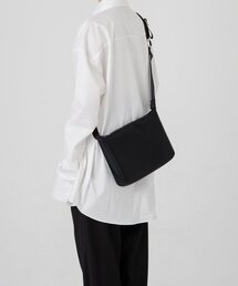 HAH ARCHIVE（ハーアーカイブ）の「Round Stitch Crossbody Bag M（メッセンジャーバッグ）」