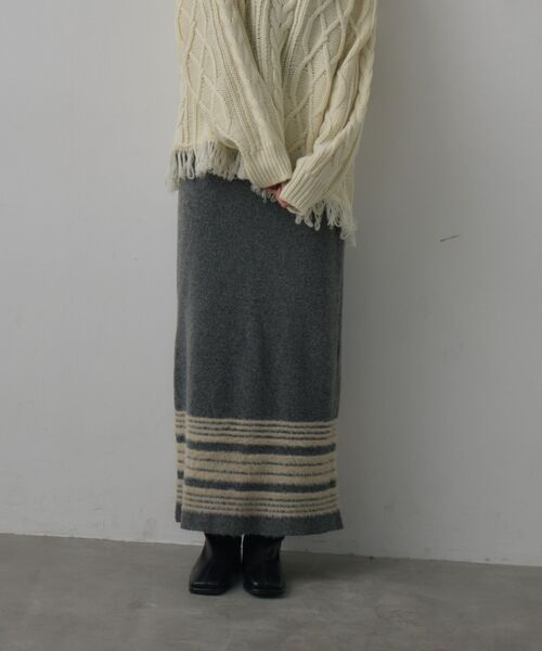 kivi（キヴィ）の「裾ボーダースカート（スカート・レディース・ブラウン/ブラック/チャコールグレー・FREE）」の7枚目の写真