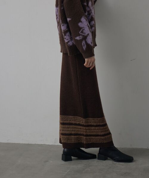 kivi（キヴィ）の「裾ボーダースカート（スカート・レディース・ブラウン/ブラック/チャコールグレー・FREE）」の11枚目の写真