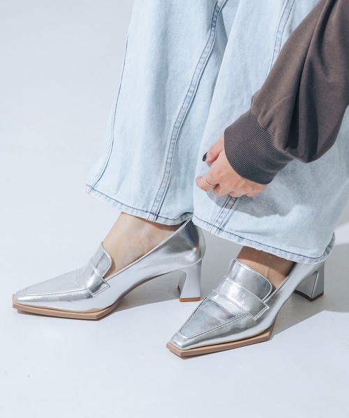 EVOL（イーボル）の「【ふかふか・クッション入り】6cmヒールローファー CA23859（ローファー・レディース・ブラック/アイボリー/シルバー・22.0cm/22.5cm/23.0cm/23.5cm/24.0cm/24.5cm/25.0cm）」の11枚目の写真