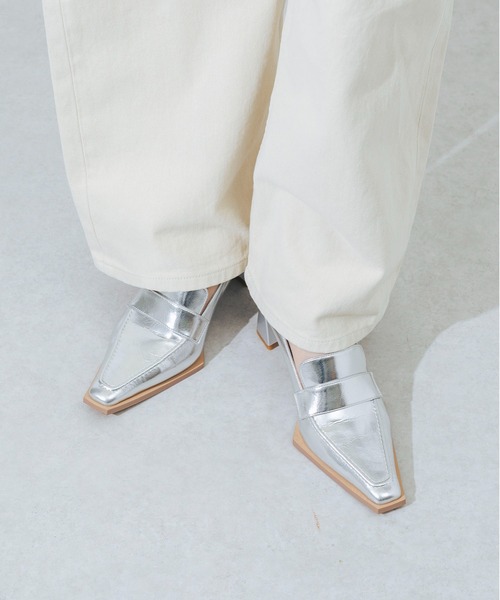 EVOL（イーボル）の「【ふかふか・クッション入り】6cmヒールローファー CA23859（ローファー・レディース・ブラック/アイボリー/シルバー・22.0cm/22.5cm/23.0cm/23.5cm/24.0cm/24.5cm/25.0cm）」の9枚目の写真