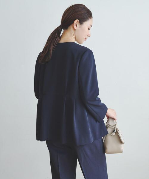 URBAN RESEARCH（アーバンリサーチ）の「ノーカラーペプラムジャケット（ノーカラージャケット・レディース・ネイビー/ブラック・FREE）」の6枚目の写真