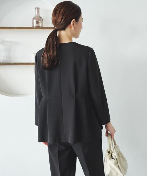 URBAN RESEARCH（アーバンリサーチ）の「ノーカラーペプラムジャケット（ノーカラージャケット・レディース・ネイビー/ブラック・FREE）」の17枚目の写真