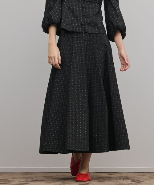 GRACE CONTINENTAL(グレースコンチネンタル)の「ラメドットタフタジャガードスカート(スカート・レディース・キナリ/ブラック・38/36)」の17枚目の写真