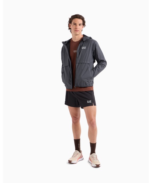 EMPORIO ARMANI EA7(エンポリオアルマーニイーエーセブン)の「<オンライン限定>【エンポリオ アルマーニ EA7】Dynamic Athlete ショートパンツ VENTUS7テクニカルファブリック(その他パンツ・メンズ・ブラック・XX-LARGE)」の5枚目の写真